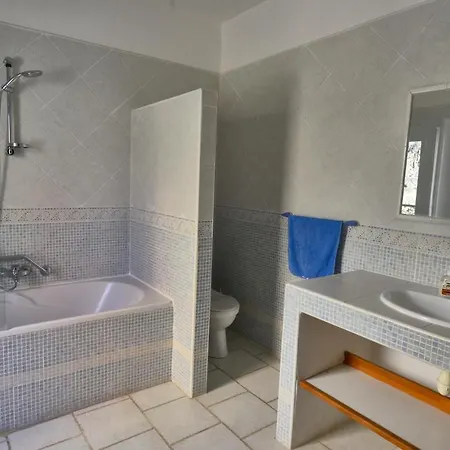 Marquise De Roc Roquebrun