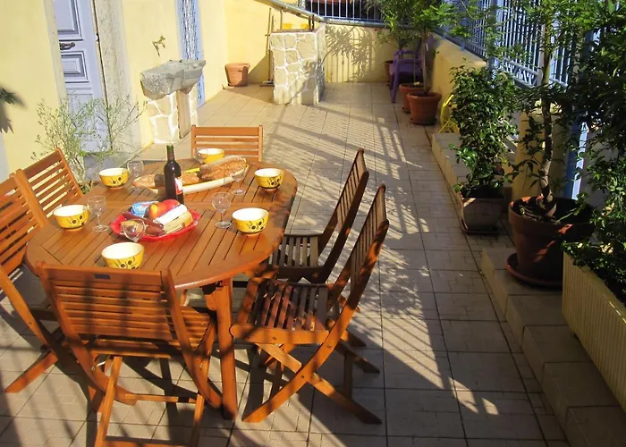 Marquise De Roc * Roquebrun