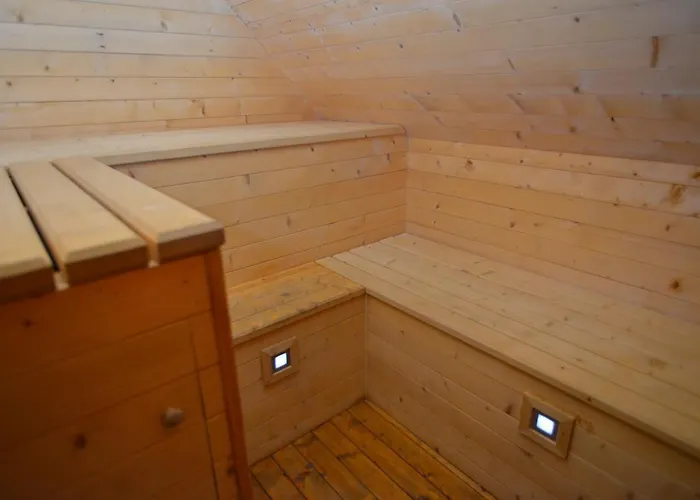 Marquise De Roc * Roquebrun